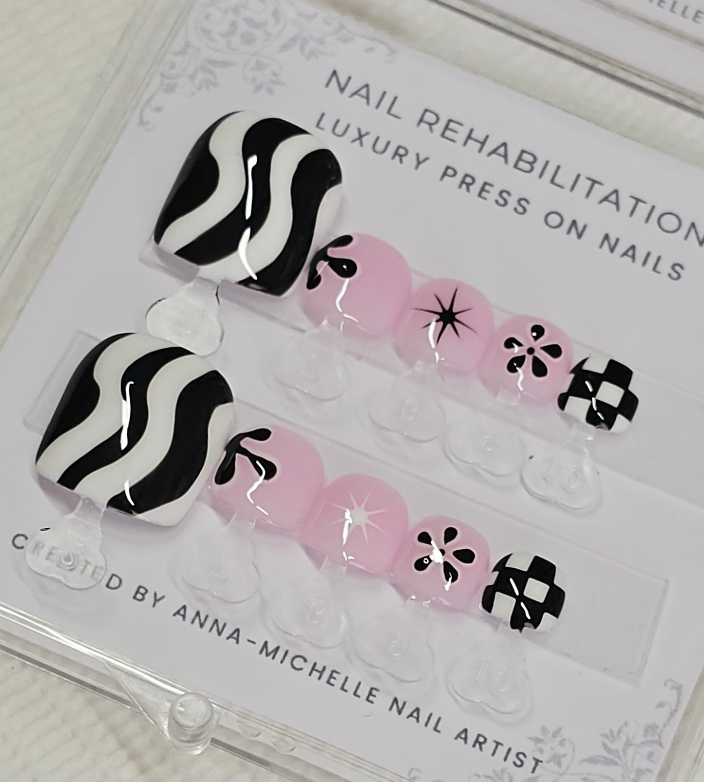 Black and White mix n match press ons with matching toe nails
